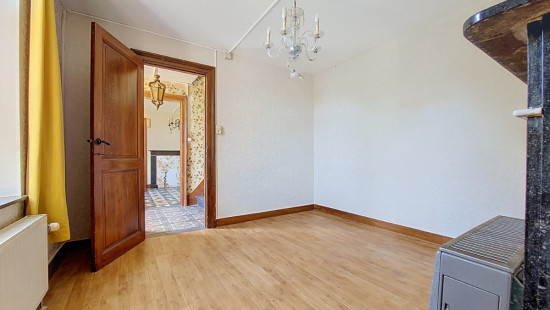 Rue Nicolas Jadot - 38 - - 4500