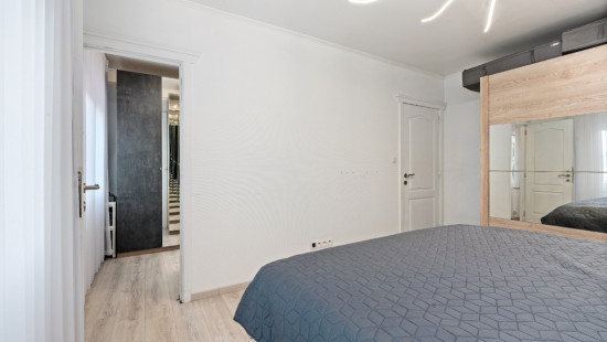 Bredestraat - 36 - - 9300