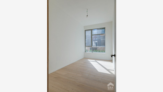 Tolstraat - 8C - - 3770