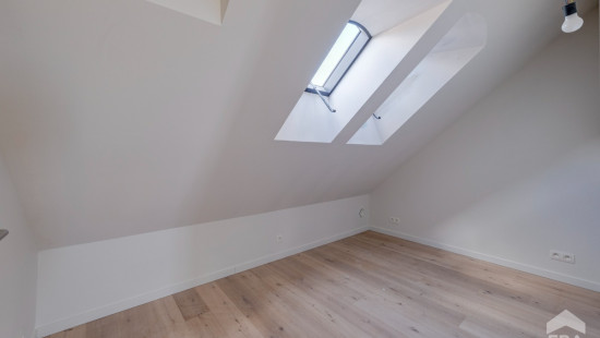Tolstraat - 4D - - 3770