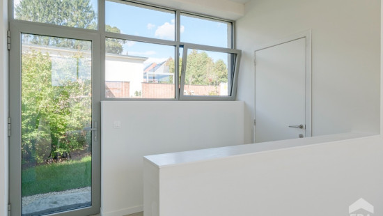 Tolstraat - 4D - - 3770