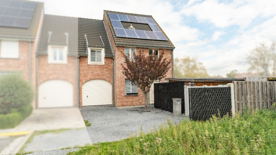Esdoornstraat - 23 - - 8790