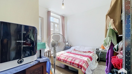 Rue de la Station - 78 - - 5300