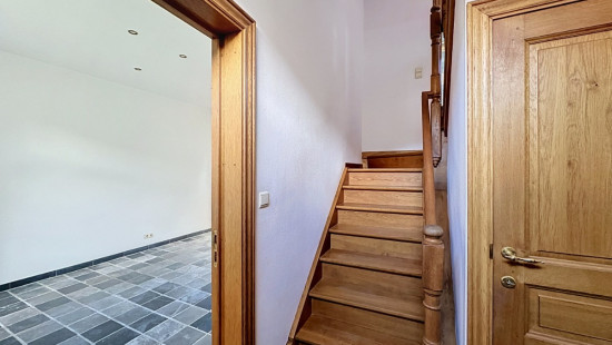 Rue Nicolas Jadot - 24 - - 4500