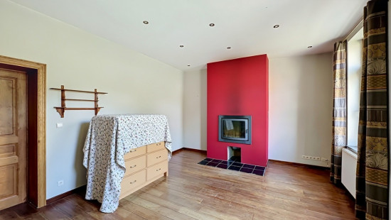 Rue Nicolas Jadot - 24 - - 4500