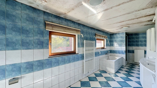 Rue Nicolas Jadot - 24 - - 4500