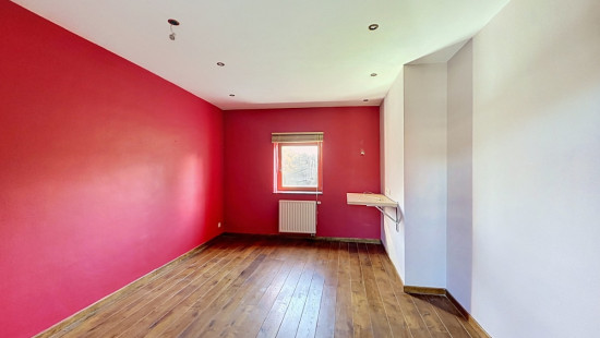 Rue Nicolas Jadot - 24 - - 4500
