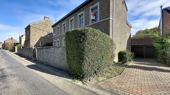 Rue Nicolas Jadot - 24 - - 4500