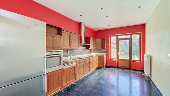 Rue Nicolas Jadot - 24 - - 4500
