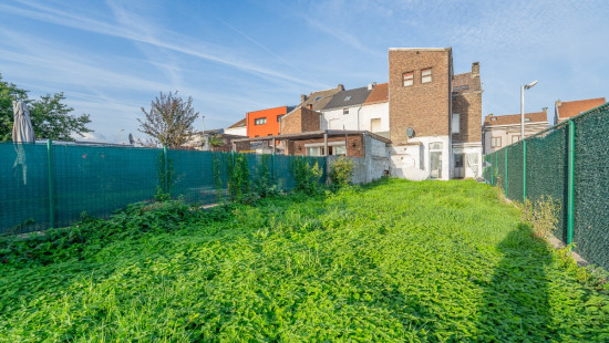 Rue du Crucifix - 84 - - 4040