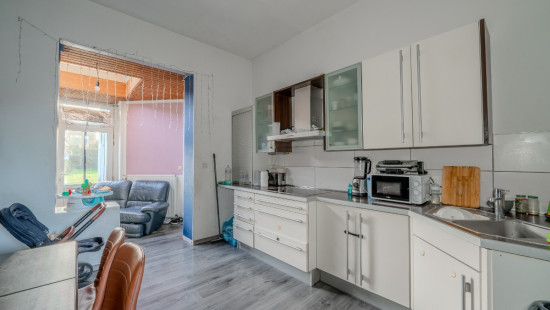 Rue du Crucifix - 84 - - 4040