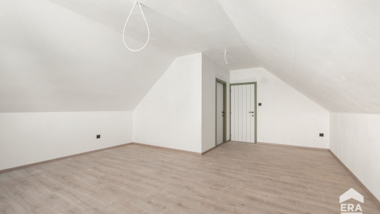 Mgr. Paredisstraat - 15 - - 3960