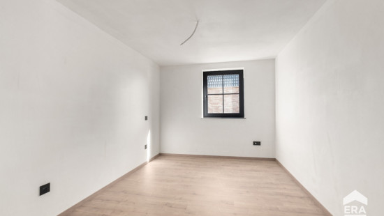 Mgr. Paredisstraat - 17 - - 3960