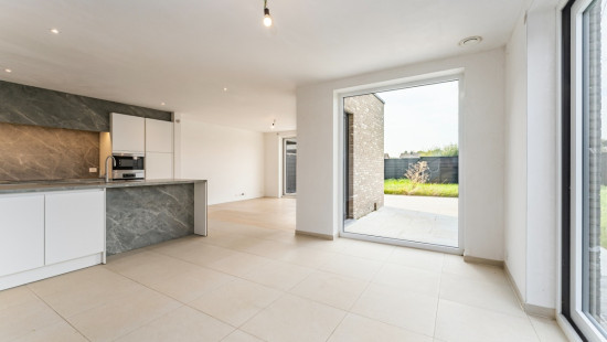 Eikenstraat - 88 - - 8870