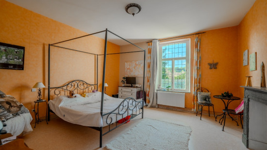 Rue Entreville - 11 - - 5650