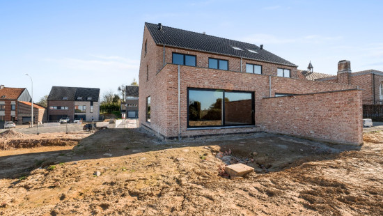 Ninoofsesteenweg - 215A - - 1760