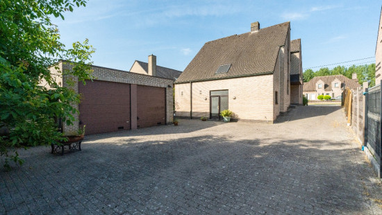 Hoogstraat - 142 - - 9340