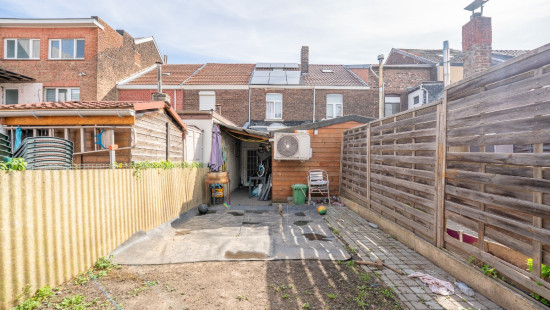 Rue Croix Jurlet - 127 - - 4040