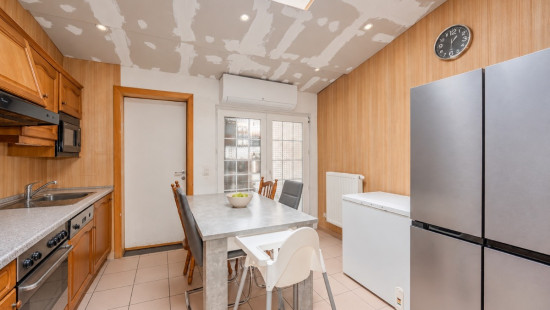 Rue Croix Jurlet - 127 - - 4040