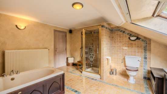 Rue de la Lei - 18 - - 6670