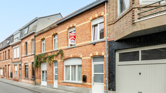 Van Naemenstraat - 58 - - 9100