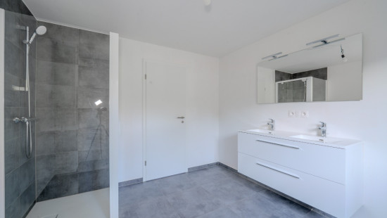 Rue des Patriotes - 11 - - Lot 17 - 5500