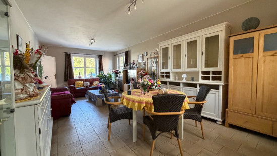 Steenweg op Ravels - 215 - - 2360