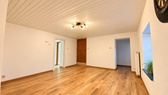 Rue Albert 1er - 83 - - 5640