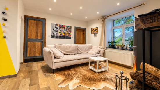 Rue Albert 1er - 83 - - 5640
