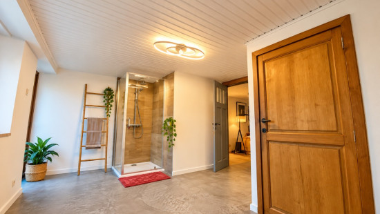 Rue Albert 1er - 83 - - 5640