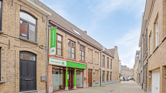 Houtmarkt - 4 - - 8630
