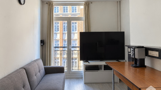 Rue Gisbert Combaz - 8 - - 1060