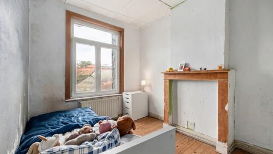 Felix de Hertstraat - 85 - - 9300
