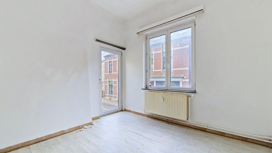 Rue du Val Notre Dame - 322 - - 4520