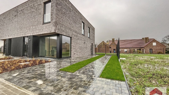 Azalealaan - 53 - - 8700