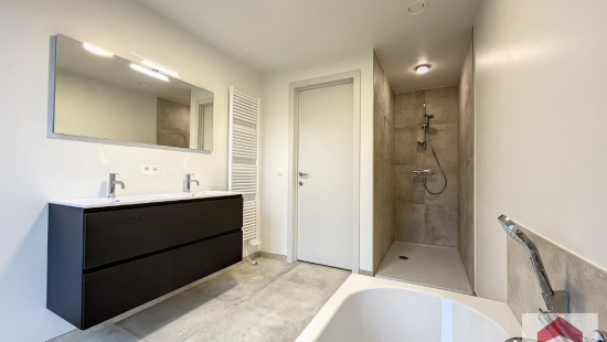 Azalealaan - 53 - - 8700