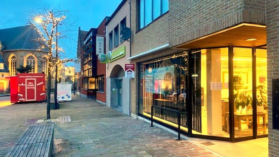 Marktplaats - 16A - - 8890