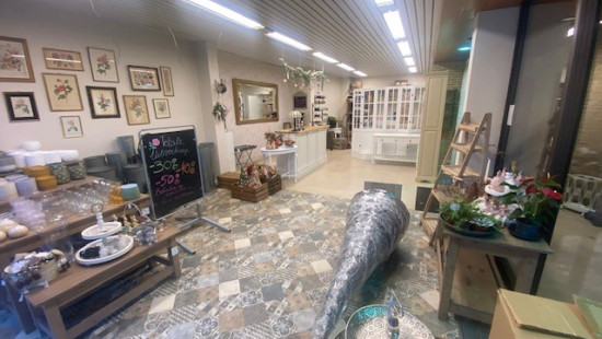 Marktplaats - 16A - - 8890