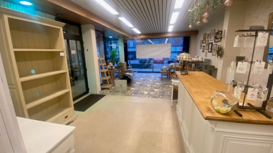Marktplaats - 16A - - 8890