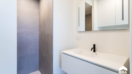 Basculestraat - 42 - - 2.08 - 8900