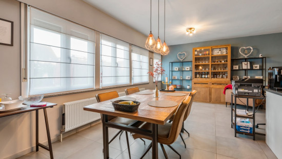 Tereken - 146 - bus 1 - 9100