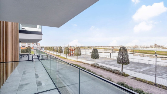 Robert Orlentpromenade (Boardwalk) - 9B - - 8620