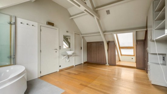 Dorpstraat - 44 - - 2070