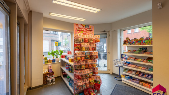 Zuidmoerstraat - 83 - - 9900