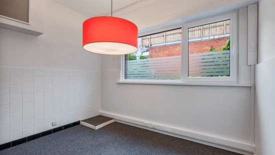 Statiestraat - 104 - - 2070