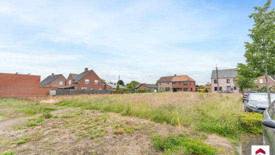 Veldstraat - 83 - - 8780