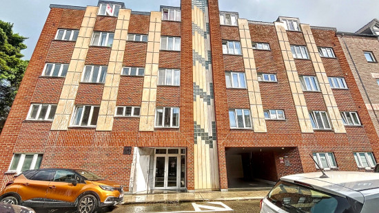 Rue Britanique - 28 - - 7090
