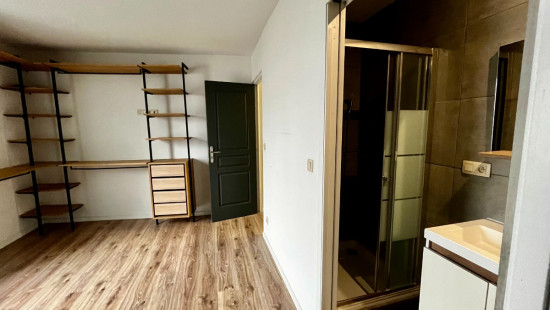 Rue de la limite - 13 - - 7700
