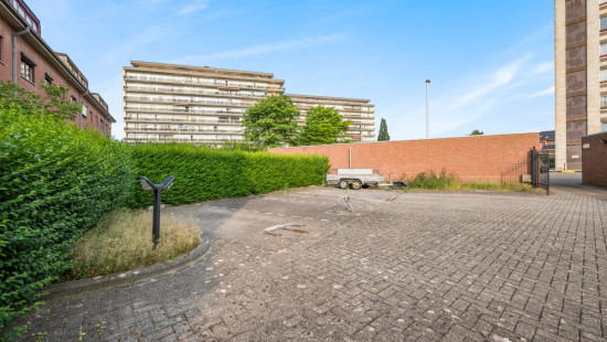 Statieplein STAANPLAATSEN - 46 - - 9200