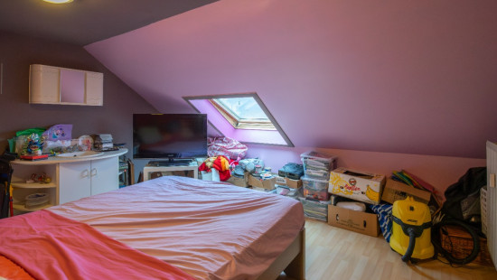 rue Piervenne - 147 - - 5590